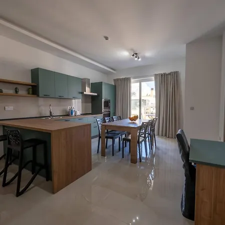 Swieqi 2bdr New By Pmi Malta