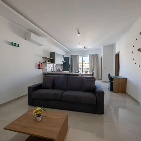 Swieqi 2bdr New By Pmi Malta Is-Swieqi
